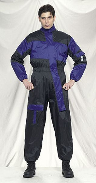 RS22-1pc<br>1-pc Rain suits folds up in very small pack